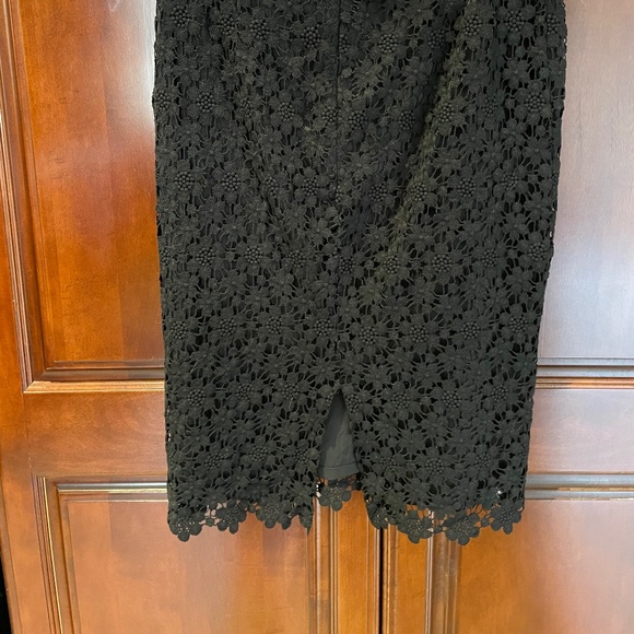 Trina Turk straight legged skirt - Picture 2 of 5